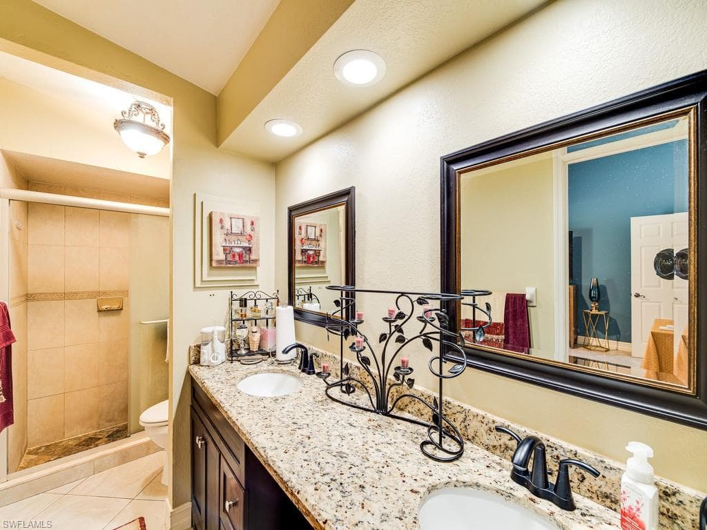 3091 4th St NE, Naples, FL 34120-10