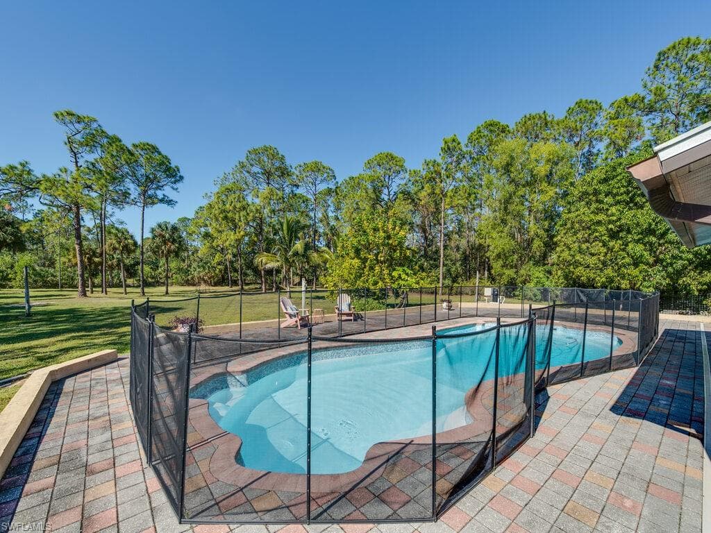 3091 4th St NE, Naples, FL 34120-12