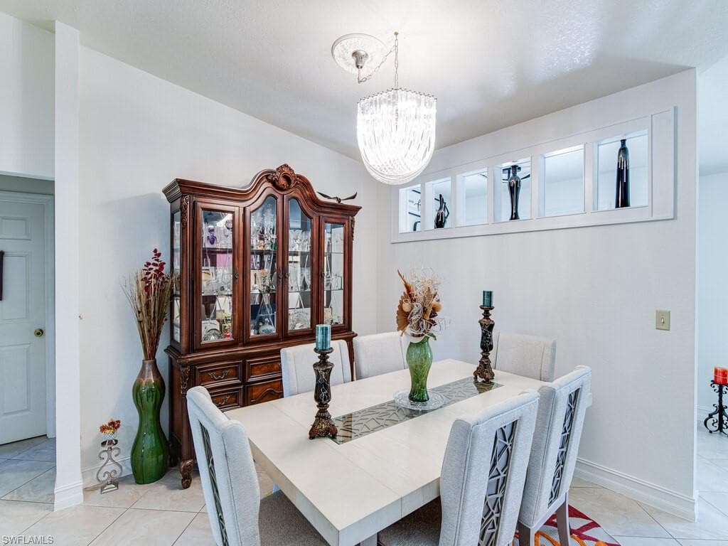 3091 4th St NE, Naples, FL 34120-6