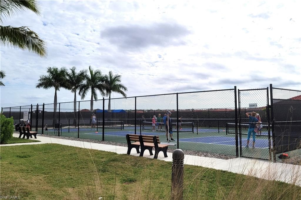1622 Oceania Dr S 101, Naples, FL 34113-27