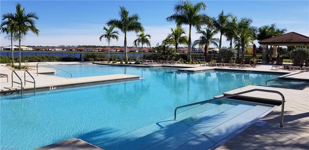 1622 Oceania Dr S 101, Naples, FL 34113-4