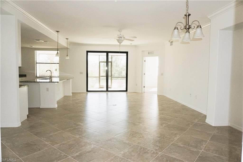 1622 Oceania Dr S 101, Naples, FL 34113-7