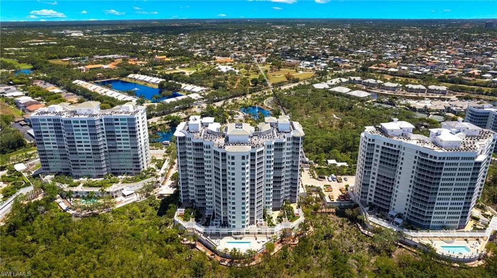 285 Grande Way 705, Naples, FL 34110-24