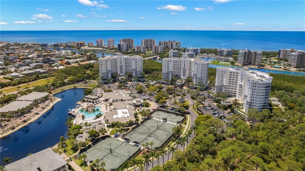 285 Grande Way 705, Naples, FL 34110-26