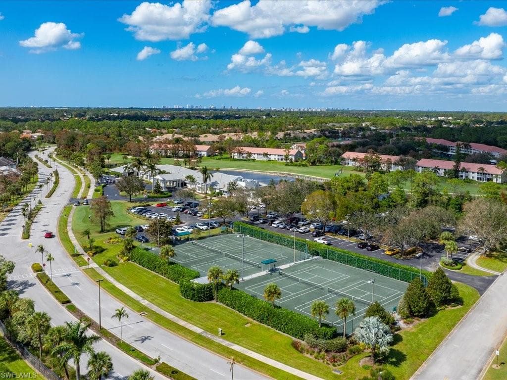 148 Glen Eagle Cir, Naples, FL 34104-47