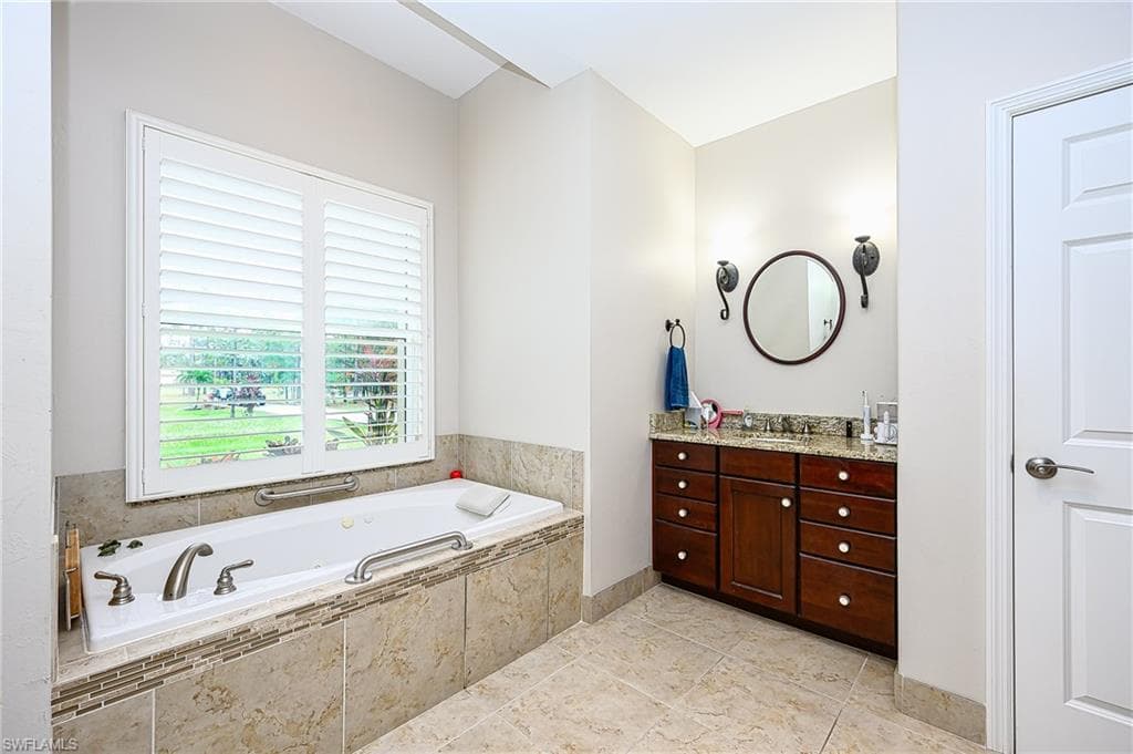 4595 16th St NE, Naples, FL 34120-17