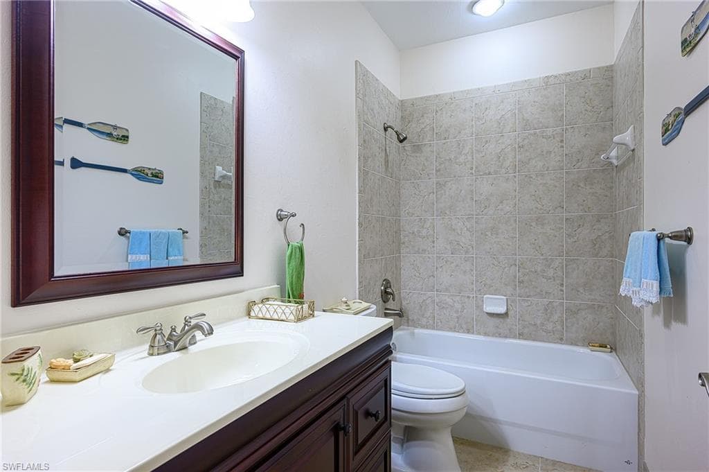 4595 16th St NE, Naples, FL 34120-22