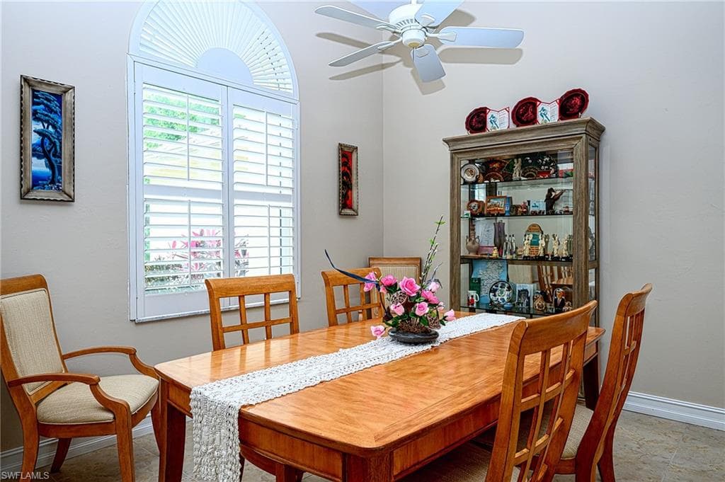 4595 16th St NE, Naples, FL 34120-3