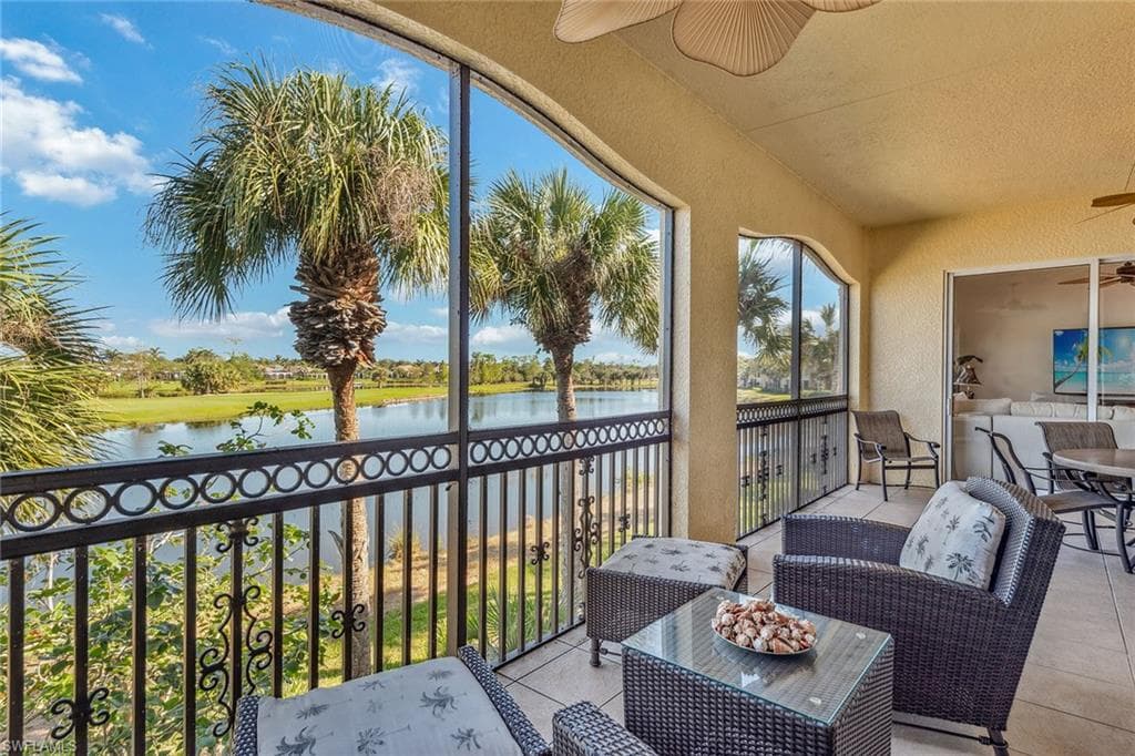 3725 Montreux Ln 204, Naples, FL 34114-1