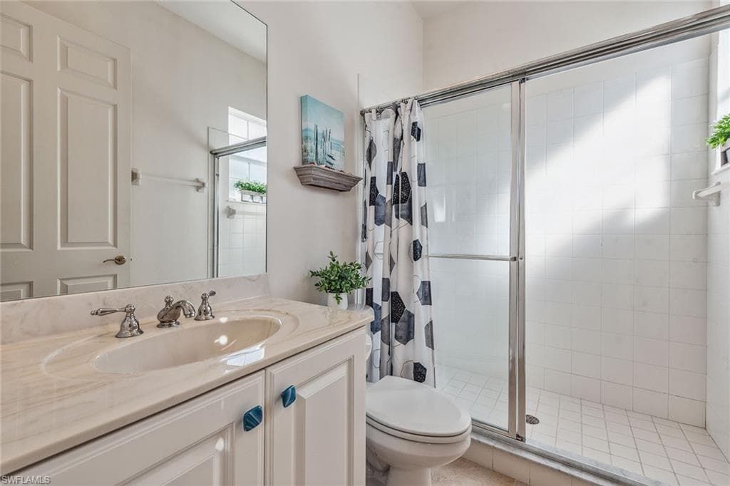 3725 Montreux Ln 204, Naples, FL 34114-20