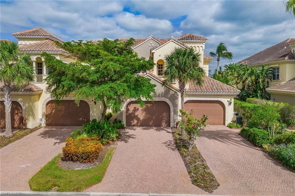3725 Montreux Ln 204, Naples, FL 34114-37