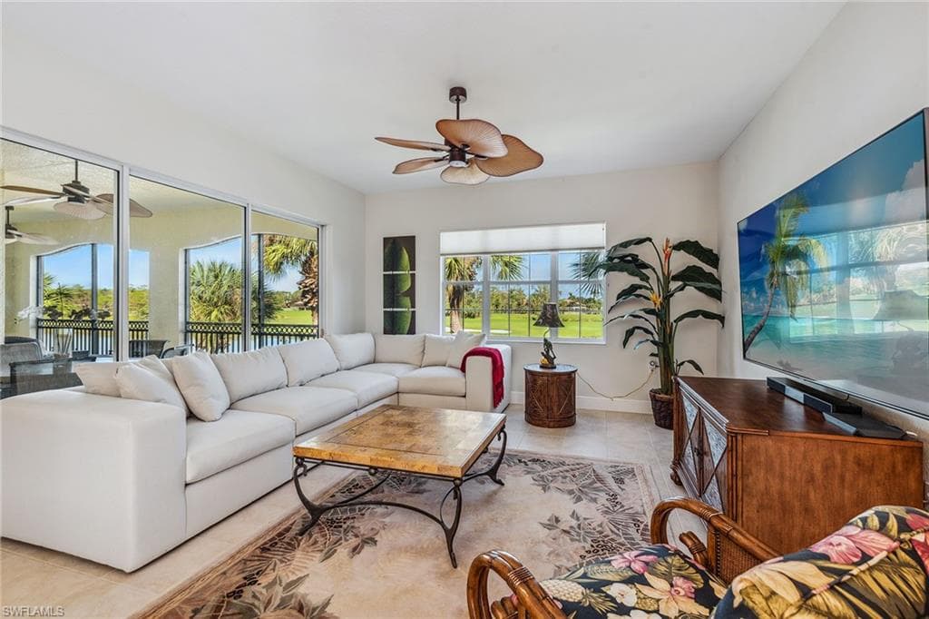 3725 Montreux Ln 204, Naples, FL 34114-3