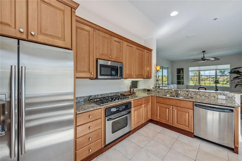 3725 Montreux Ln 204, Naples, FL 34114-6
