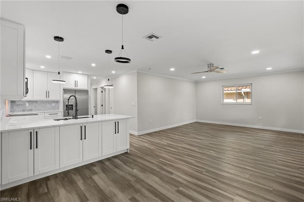 1521 Chesapeake Ave B-2, Naples, FL 34102-10