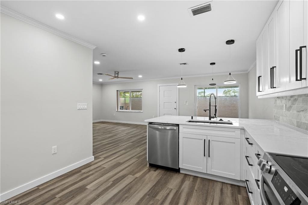 1521 Chesapeake Ave B-2, Naples, FL 34102-11