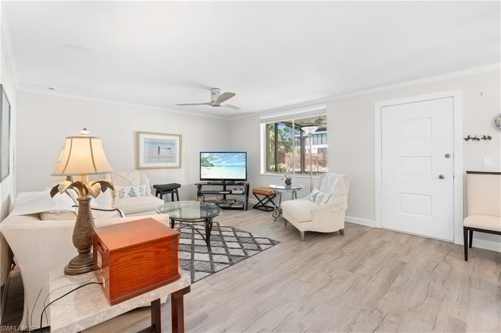 1517 Chesapeake Ave B-3, Naples, FL 34102-9