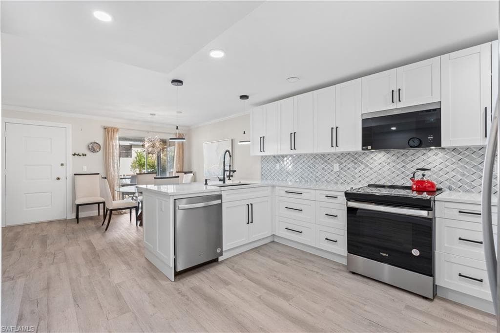 1517 Chesapeake Ave B-3, Naples, FL 34102-11