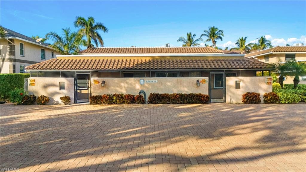 1517 Chesapeake Ave B-3, Naples, FL 34102-23