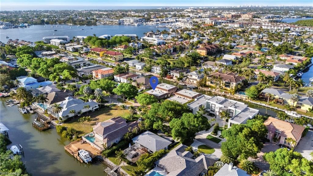 1517 Chesapeake Ave B-3, Naples, FL 34102-25