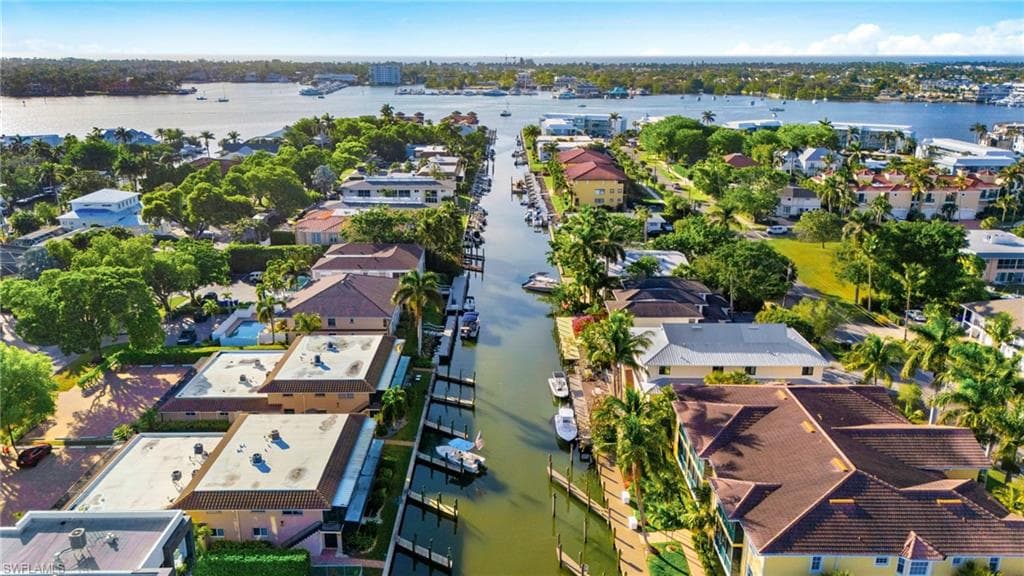 1517 Chesapeake Ave B-3, Naples, FL 34102-3