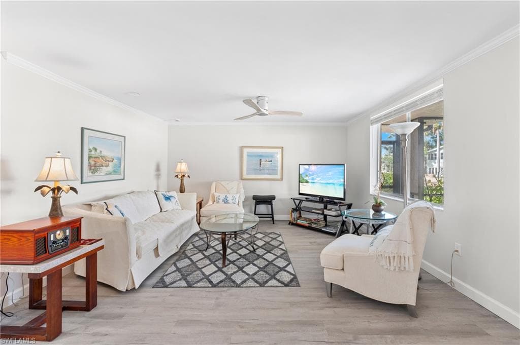 1517 Chesapeake Ave B-3, Naples, FL 34102-4
