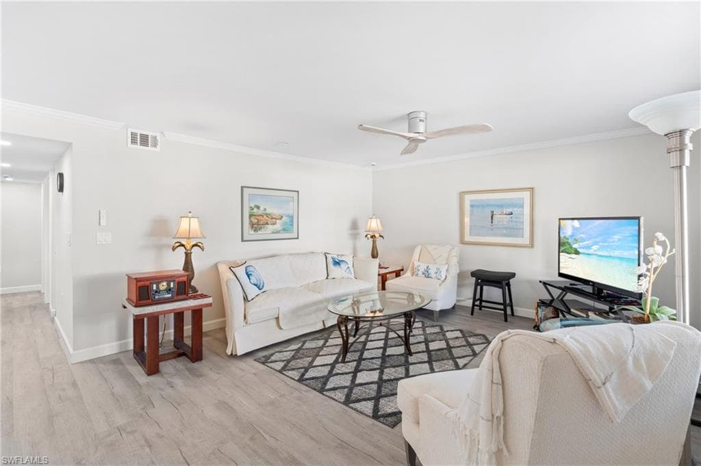 1517 Chesapeake Ave B-3, Naples, FL 34102-8