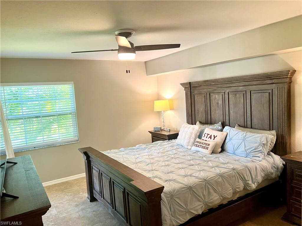 2141 Tama Cir 101, Naples, FL 34112-14