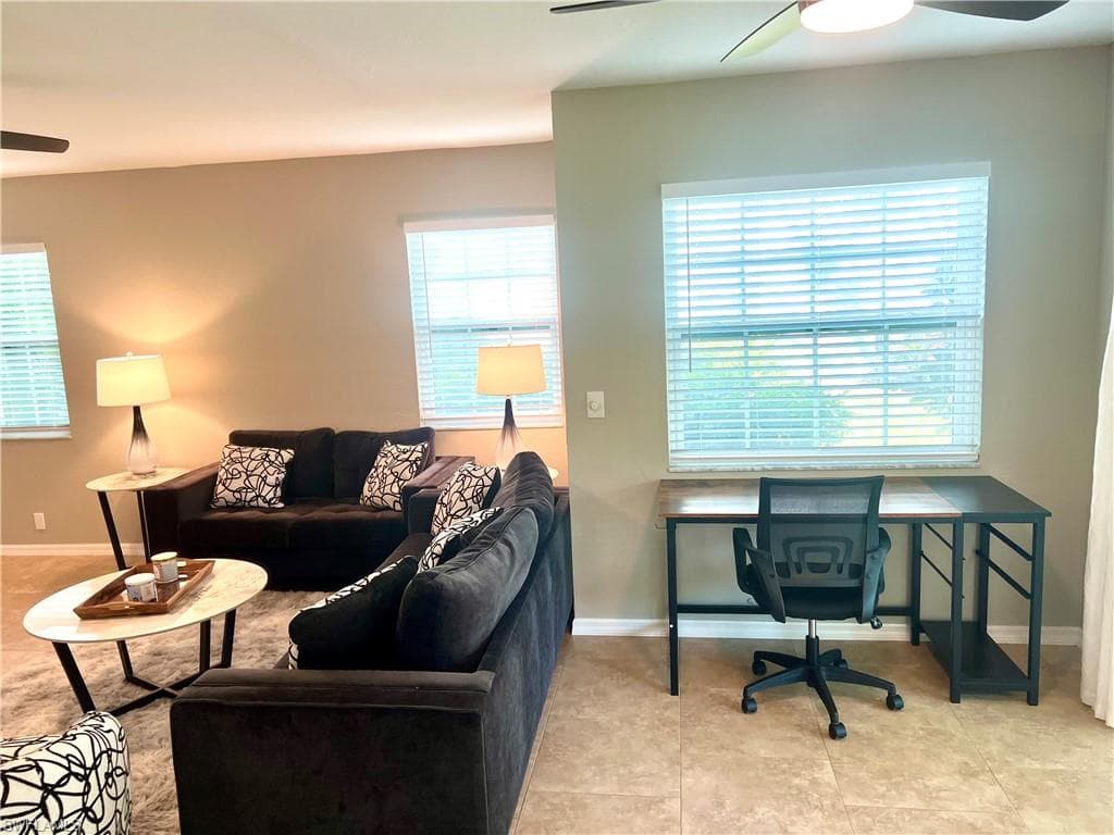 2141 Tama Cir 101, Naples, FL 34112-4