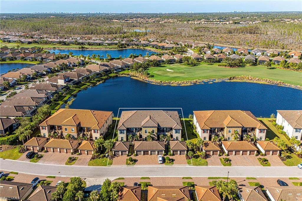 9373 Pocida Ct 9-104, Naples, FL 34119-29