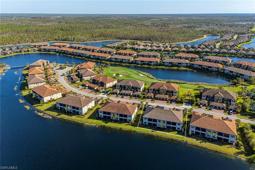 9373 Pocida Ct 9-104, Naples, FL 34119-31