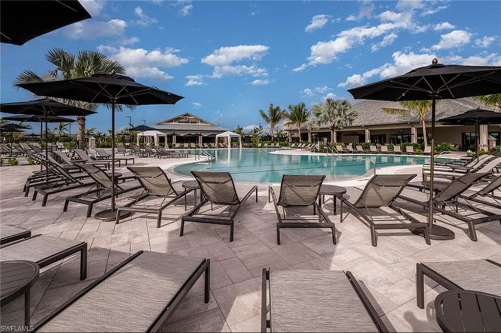 9373 Pocida Ct 9-104, Naples, FL 34119-46