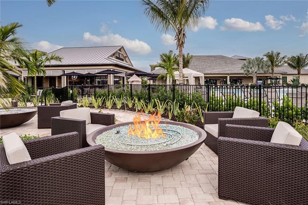 9373 Pocida Ct 9-104, Naples, FL 34119-47