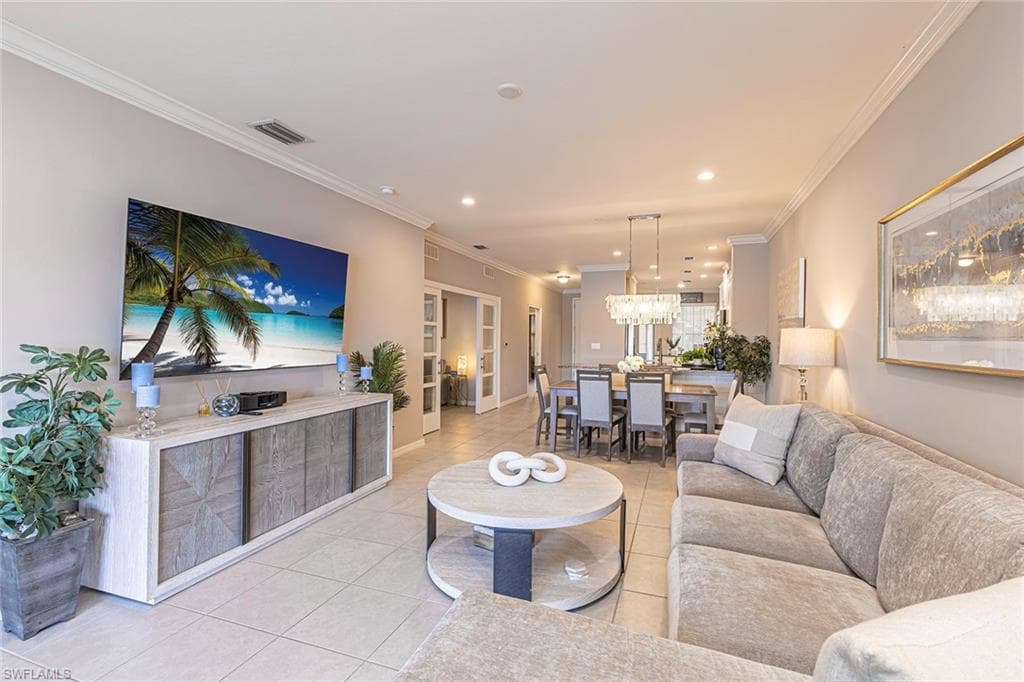 9373 Pocida Ct 9-104, Naples, FL 34119-6