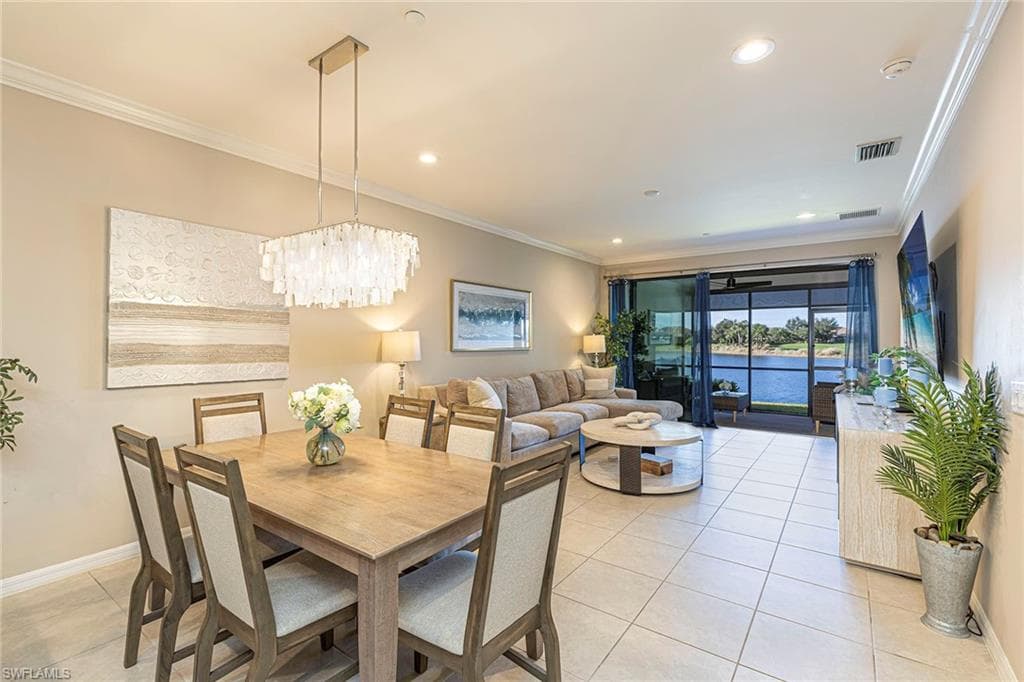 9373 Pocida Ct 9-104, Naples, FL 34119-7