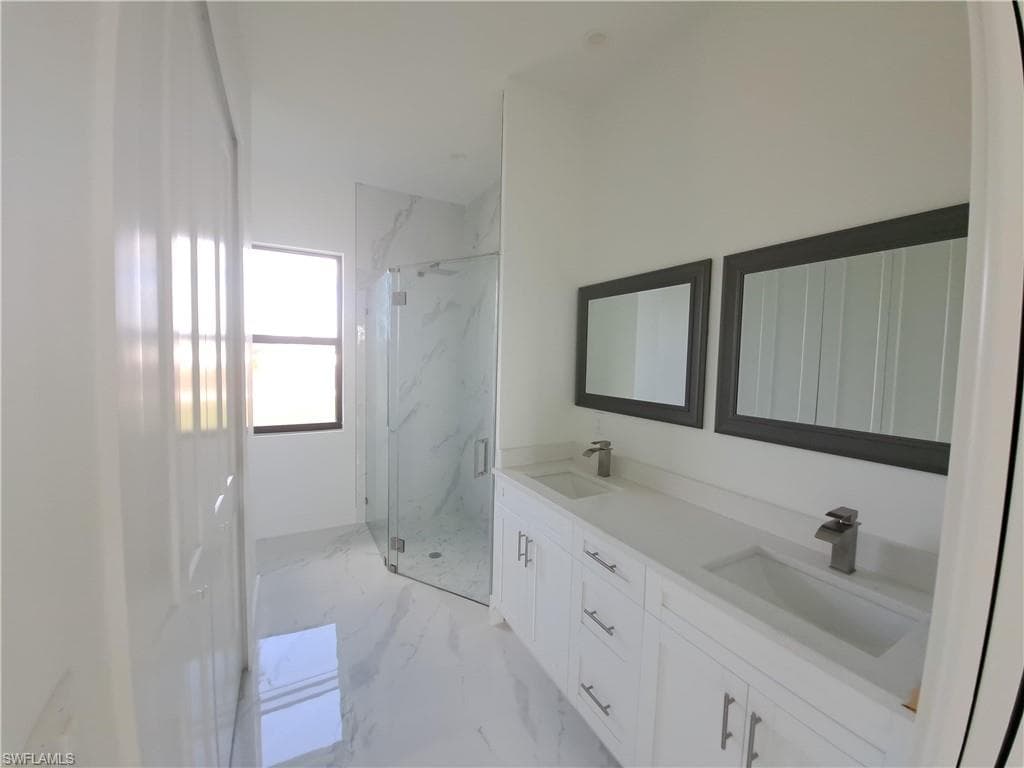 2915 28th St SW, Lehigh Acres, FL 33976-15