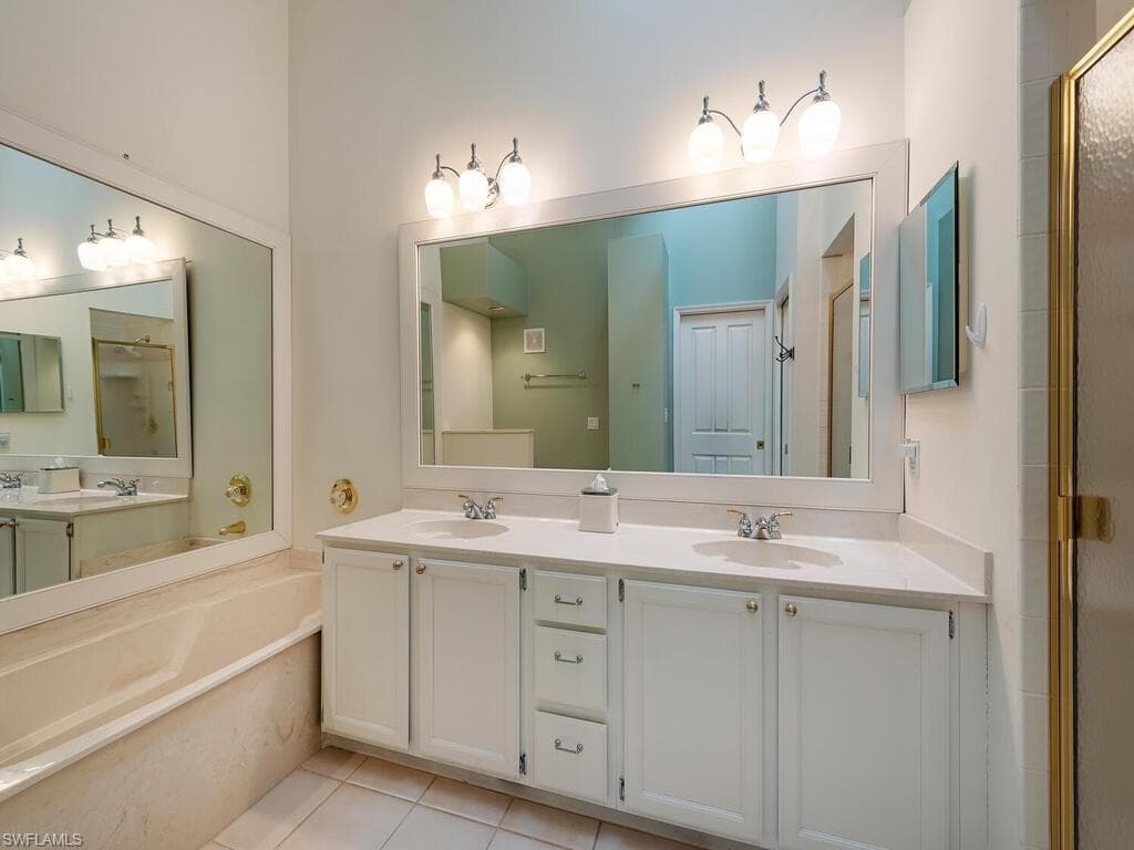 2839 Aintree Ln B202, Naples, FL 34112-14