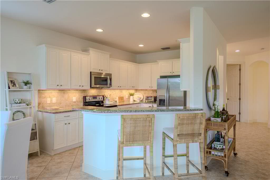 12046 Covent Garden Ct 901, Naples, FL 34120-11