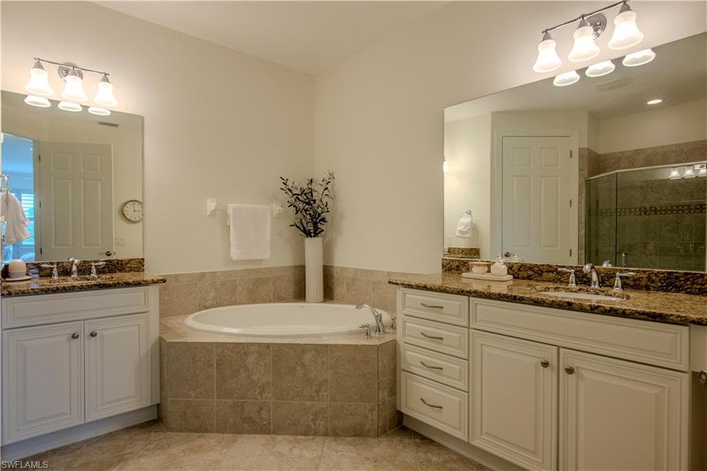 12046 Covent Garden Ct 901, Naples, FL 34120-15