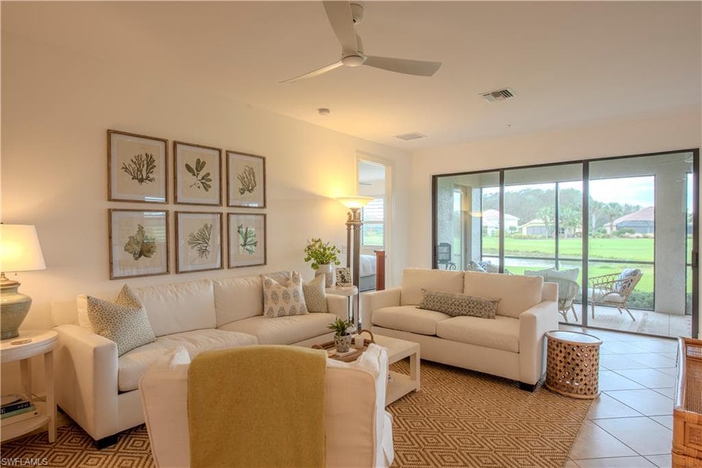 12046 Covent Garden Ct 901, Naples, FL 34120-4