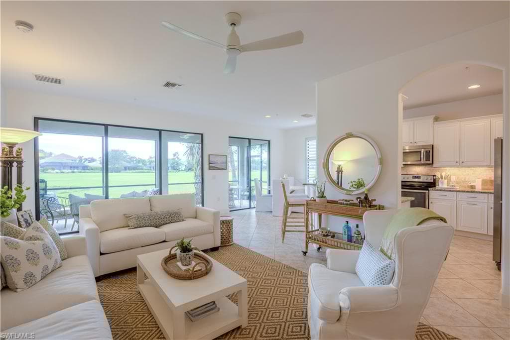 12046 Covent Garden Ct 901, Naples, FL 34120-6