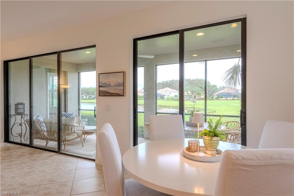 12046 Covent Garden Ct 901, Naples, FL 34120-7