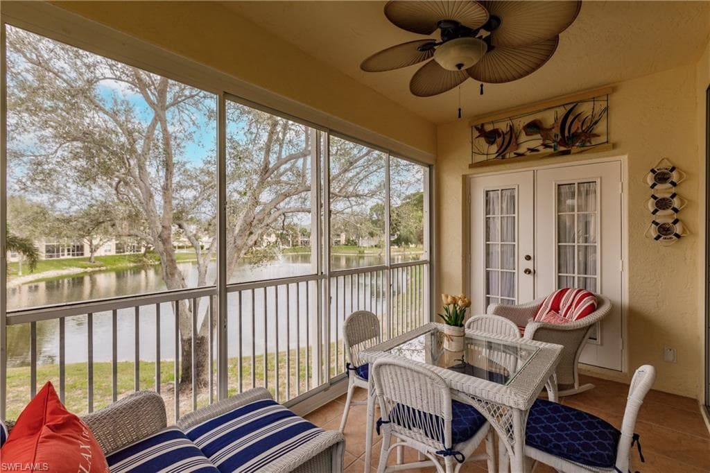 680 Wiggins Lake Dr 201, Naples, FL 34110-30