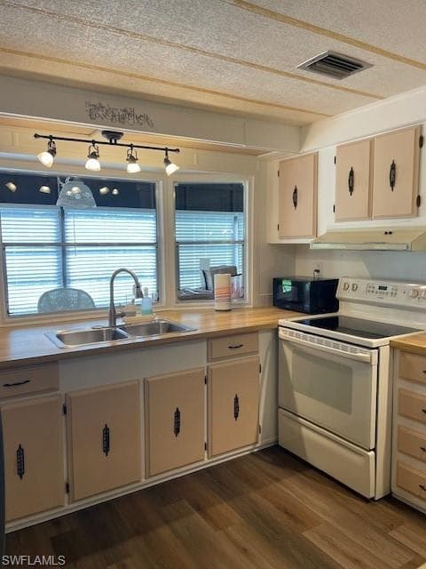 181 Sugar Loaf Ln 69, Naples, FL 34114-10