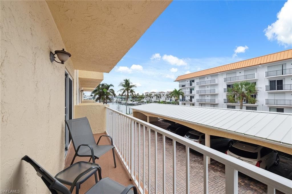 3000 Gulf Shore Blvd N 214, Naples, FL 34103-13