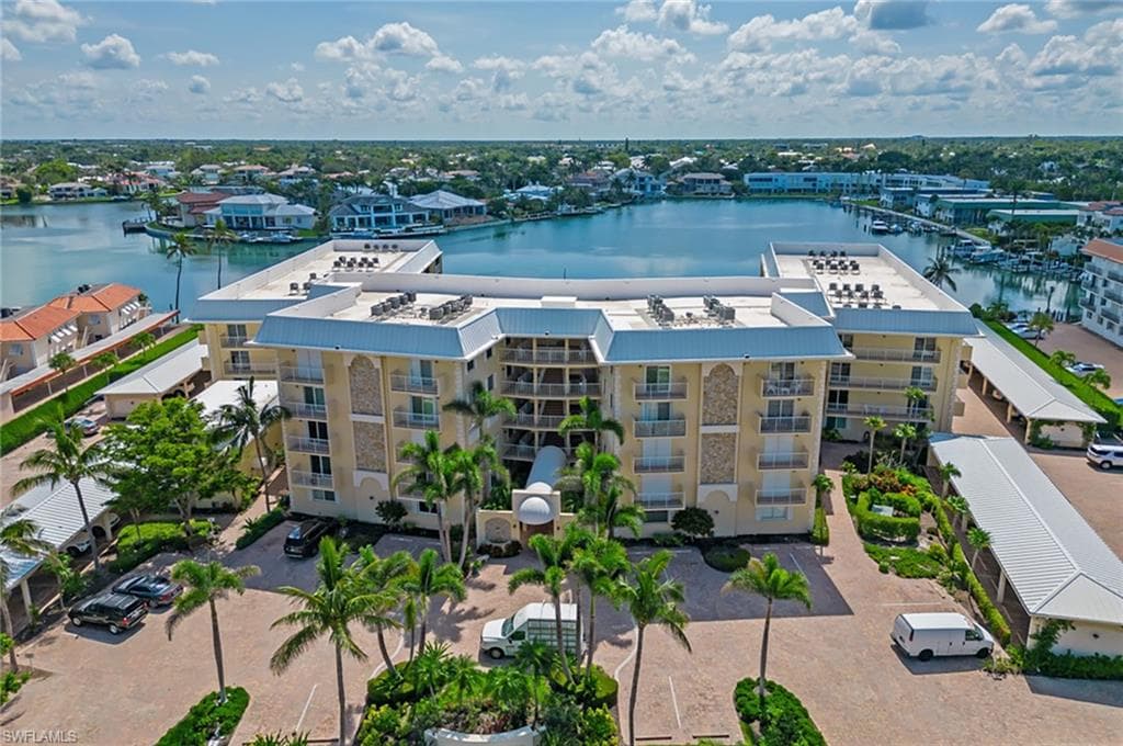 3000 Gulf Shore Blvd N 214, Naples, FL 34103-19