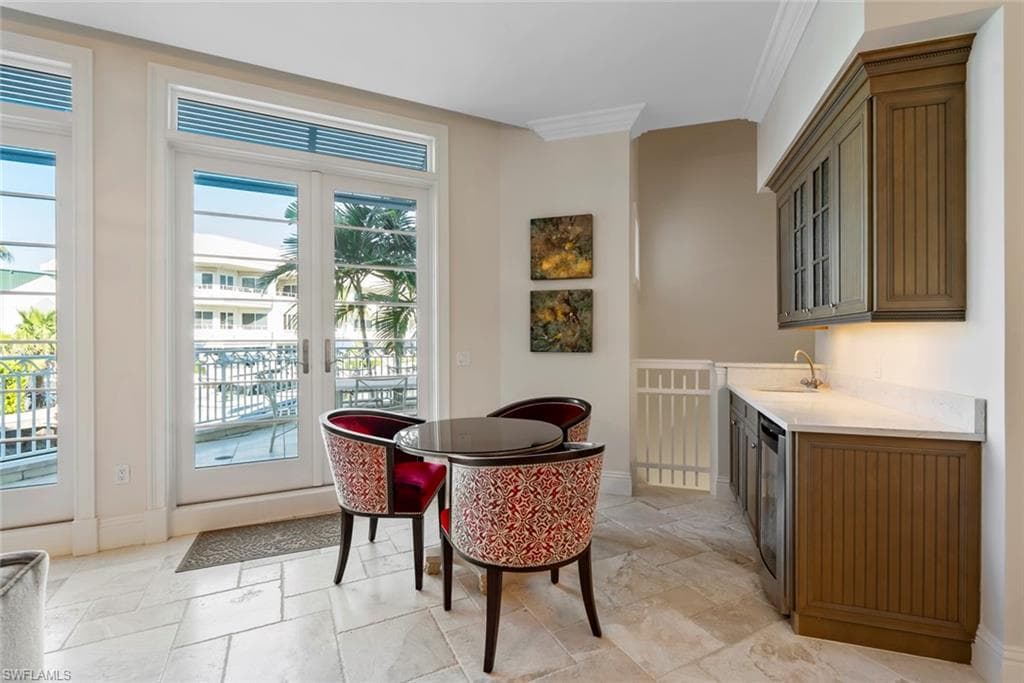 1001 10th Ave S C-1, Naples, FL 34102-17
