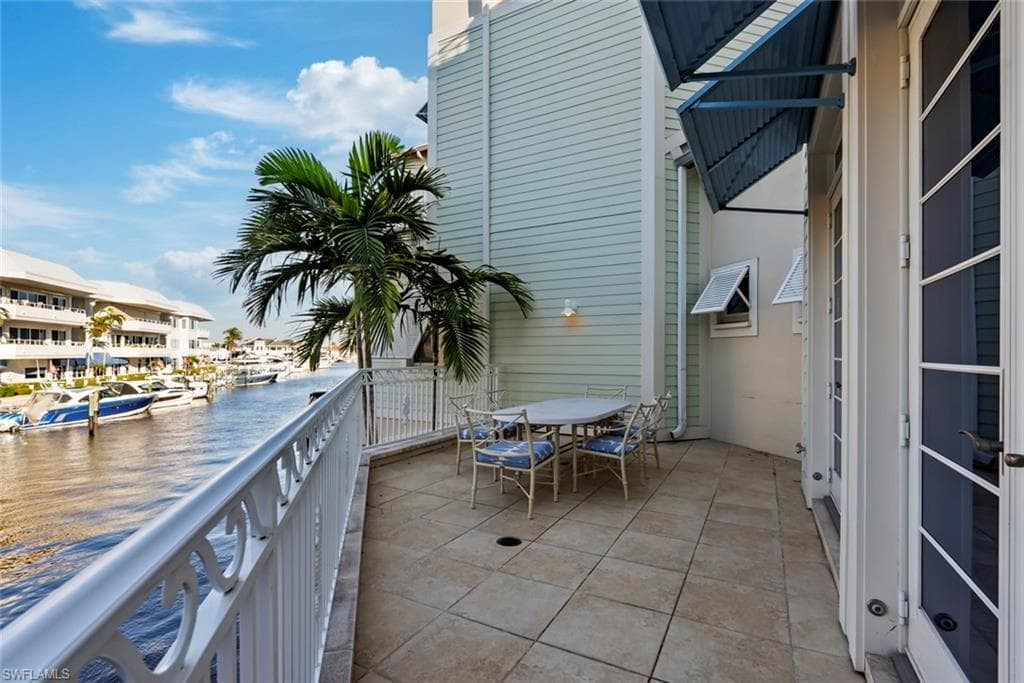 1001 10th Ave S C-1, Naples, FL 34102-19