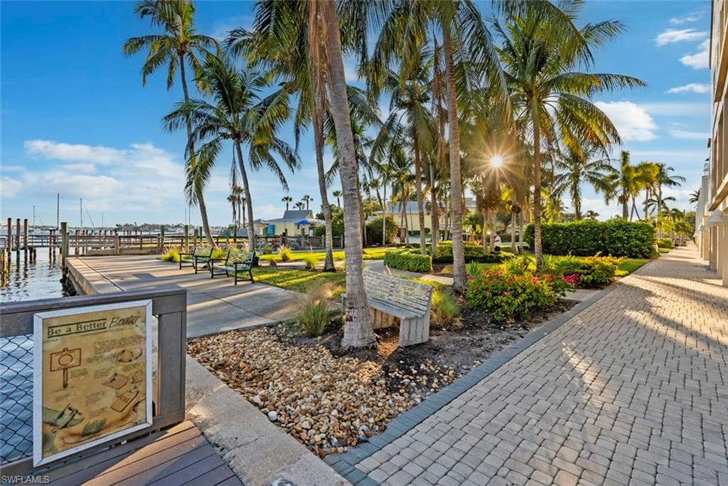 1001 10th Ave S C-1, Naples, FL 34102-37