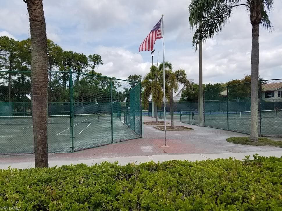 1140 Sarah Jean Cir C-205, Naples, FL 34110-28