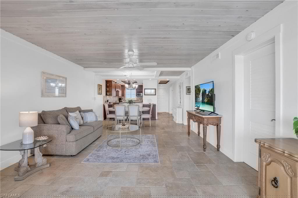 12945 Vanderbilt Dr 505, Naples, FL 34110-10